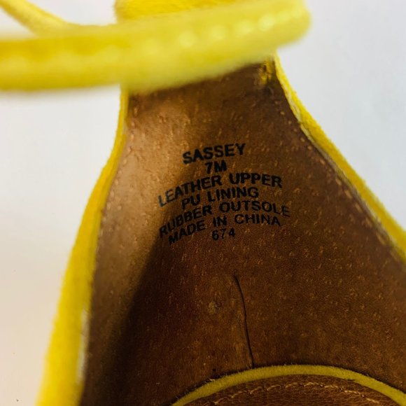 Steve Madden "SASSEY" Yellow Fringe Lace Up Strap Stiletto Heels Shoes 7 - Picture 10 of 11